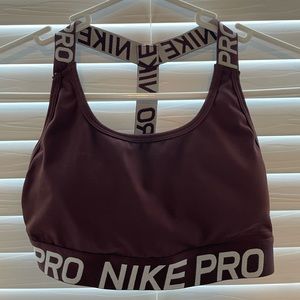 Nike Pro Sports Bra